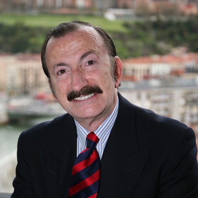 Photo of Professor Jaime Gil, Spain